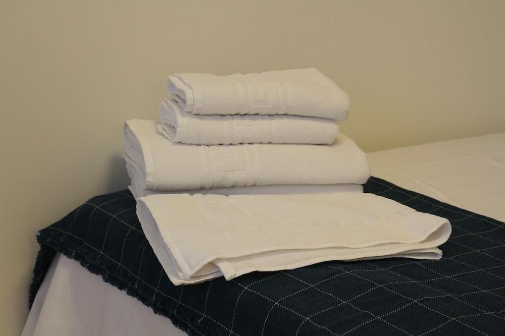 Hostal Monaco Valladolid Buitenkant foto