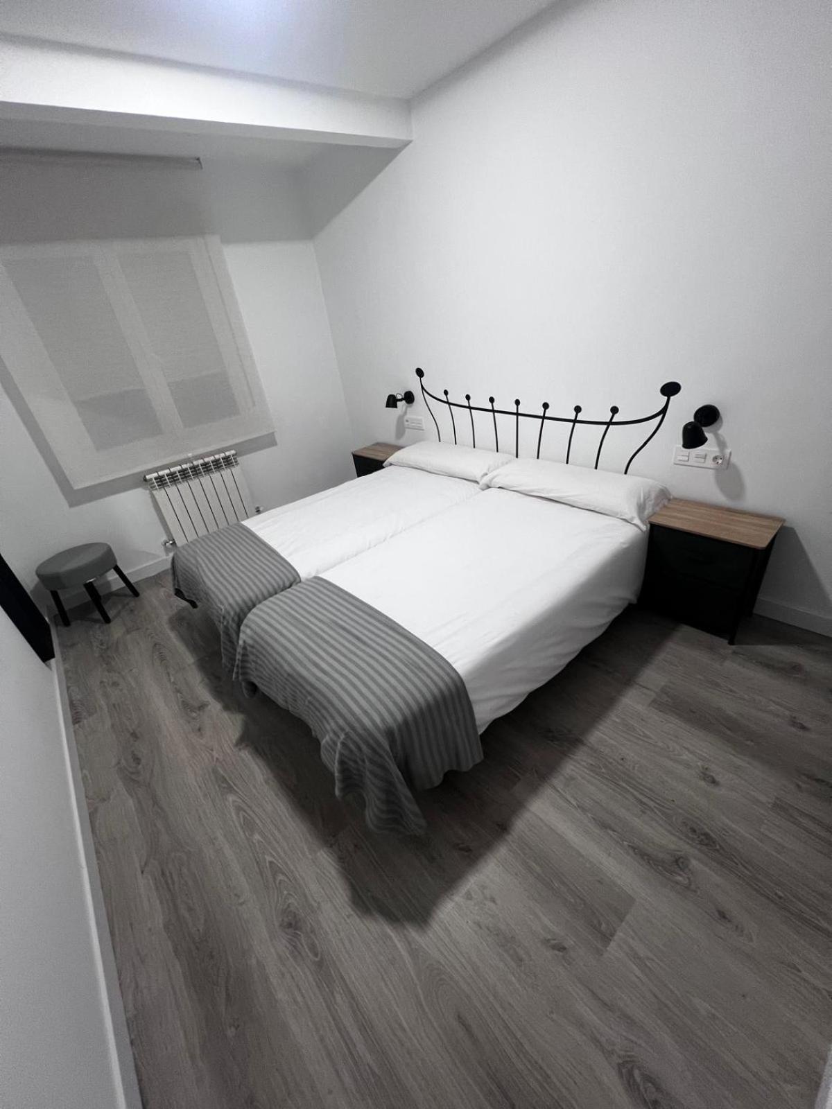 Hostal Monaco Valladolid Buitenkant foto