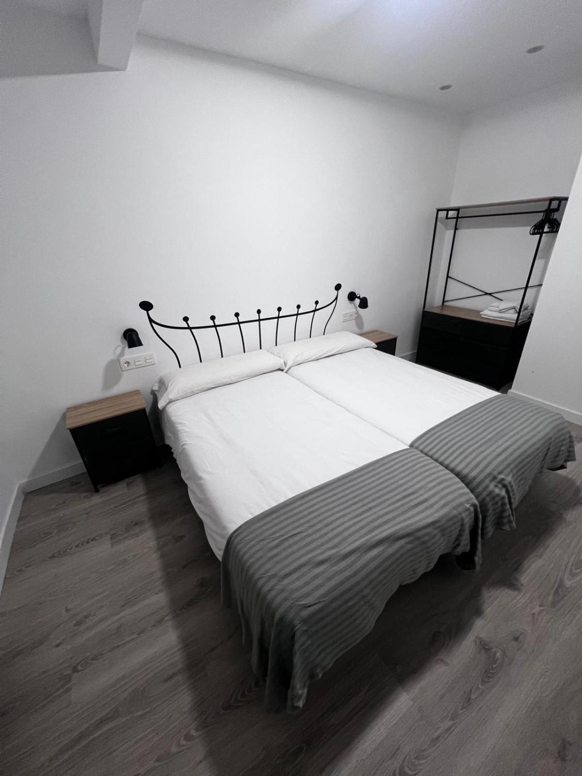 Hostal Monaco Valladolid Buitenkant foto
